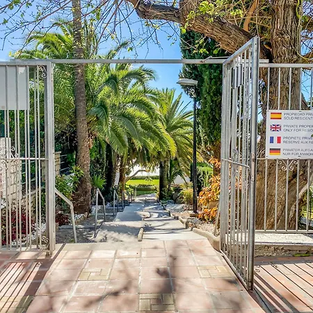 Roca Chica - Parking - Frente Playa - Terraza - Wifi - Bajondillo Y Carihuela Apartamento *