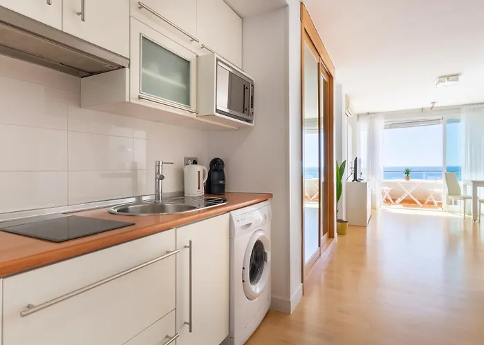 Roca Chica - Parking - Frente Playa - Terraza - Wifi - Bajondillo Y Carihuela Apartamento Torremolinos