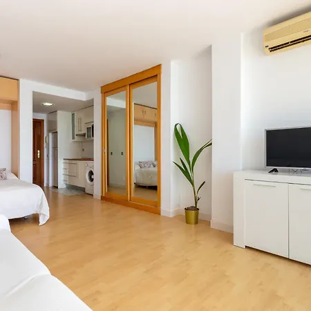 Roca Chica - Parking - Frente Playa - Terraza - Wifi - Bajondillo Y Carihuela Торремолинос