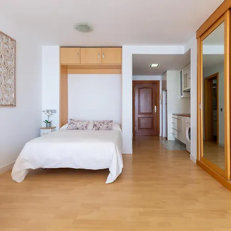 Roca Chica - Parking - Frente Playa - Terraza - Wifi - Bajondillo Y Carihuela * Торремолинос